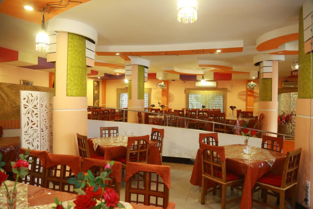 Hotel Farmis Garden Sylhet Esterno foto